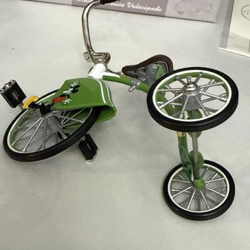 Vintage 1990s Hallmark Kiddie Classics Mickey Mouse Velocipede –‎ Box & COA